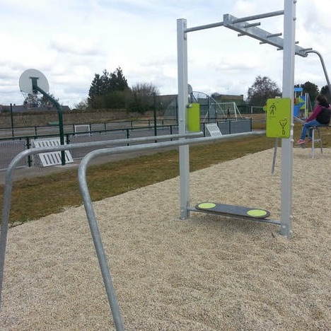 image 6 Equipements sportifs